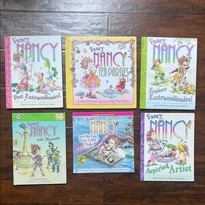6 Fancy Nancy Book Bundle